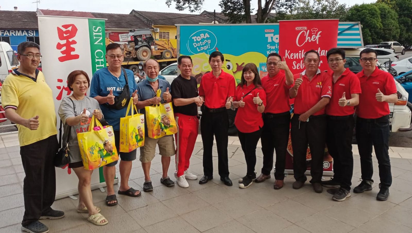 （古城封底主文）凭本报报头换Mamee礼袋活动反应热，未1小时400分礼袋派完