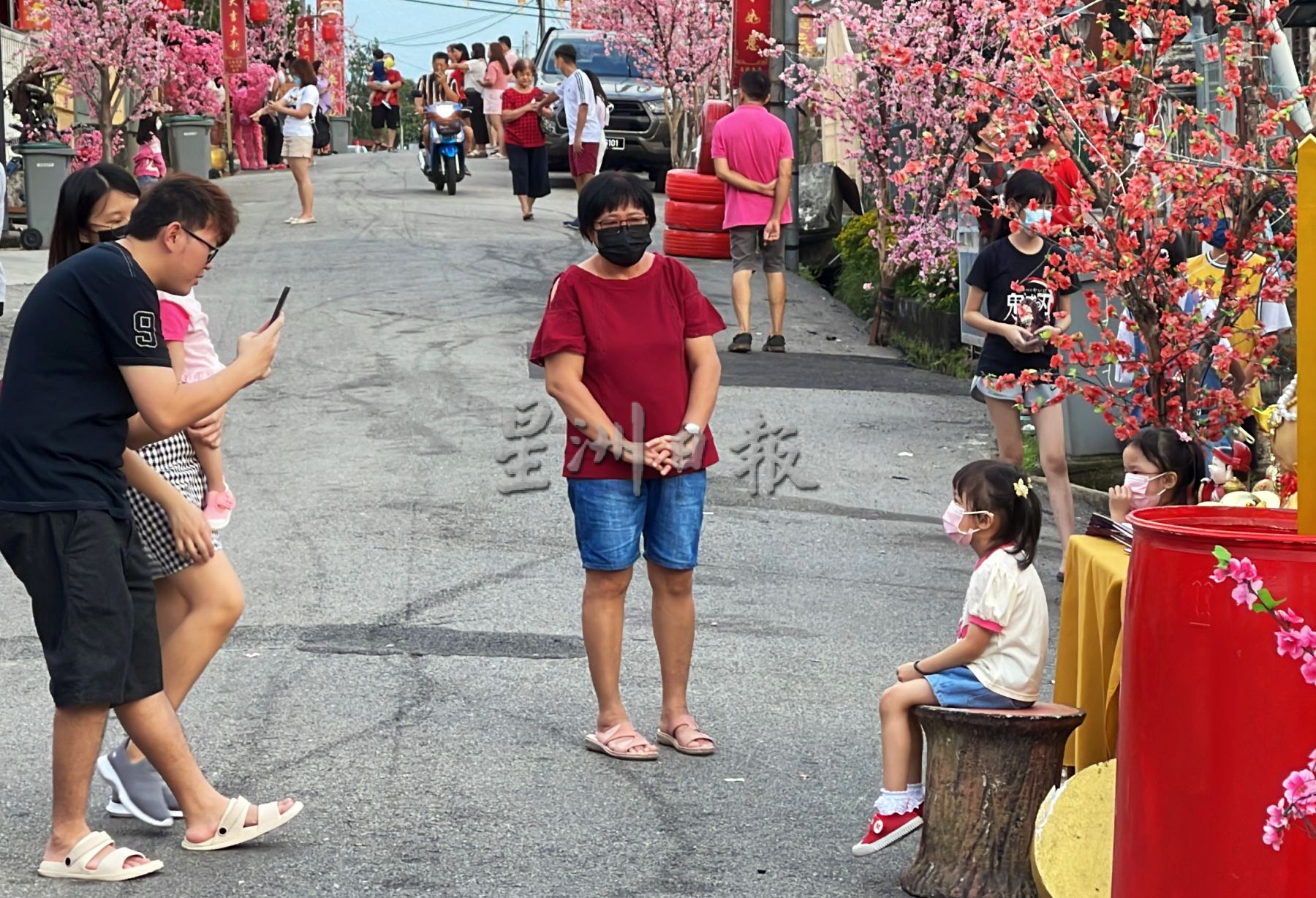 （古城封底主文）来马接峇鲁梅花街打卡，你将是“最靓的仔和囡”