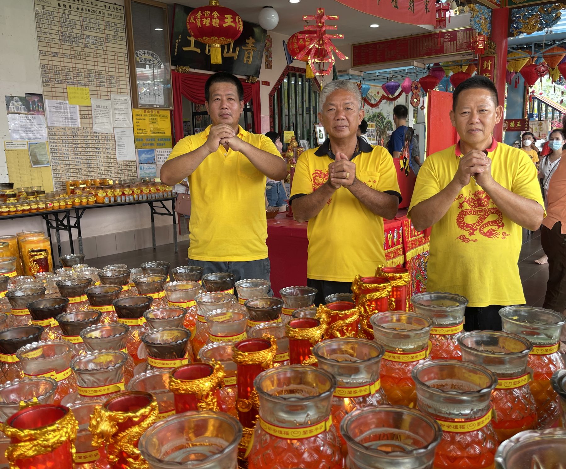 (古城封面主文)新春庙宇旅游成新趋势·国内外游客祈愿拍照打卡