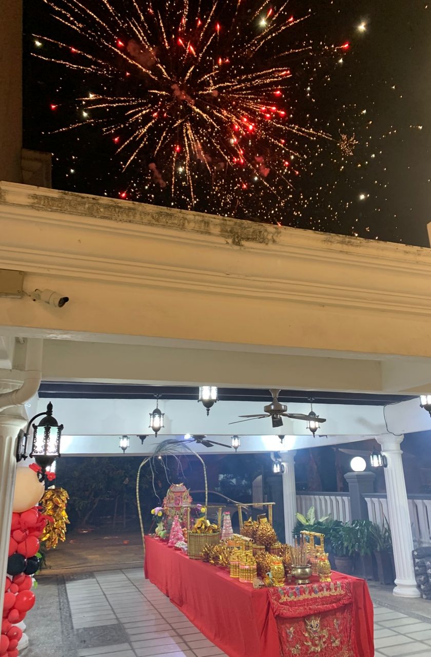 (古城封面主文)甲住家拜天公 神庙也开放拜天公,好热闹