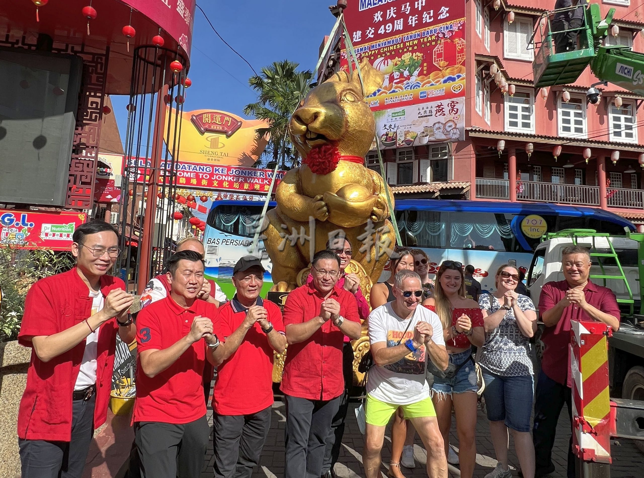 (古城第三版主文)送虎迎兔喜洋洋,金兔升座耀古城