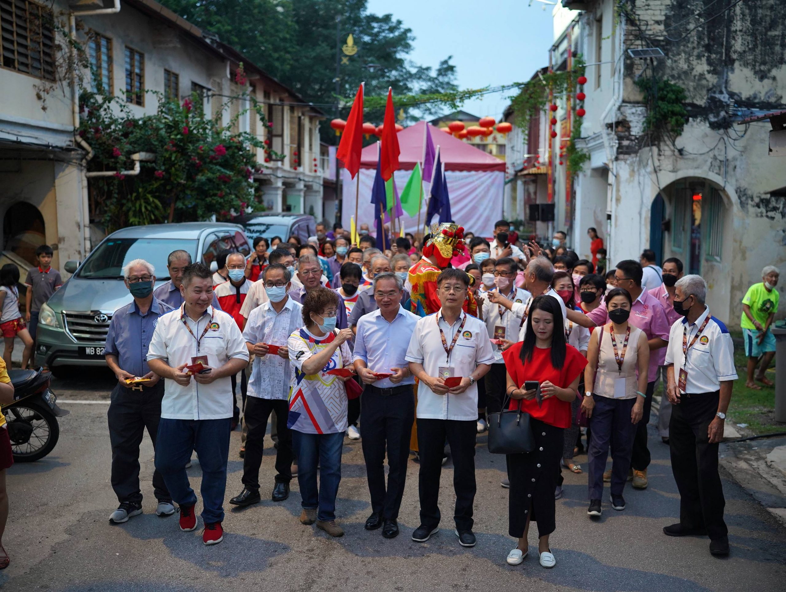 （古城第三版主文）邱培栋：面度失意政客挑起课题，应以柔克刚，以静制动不去硬碰