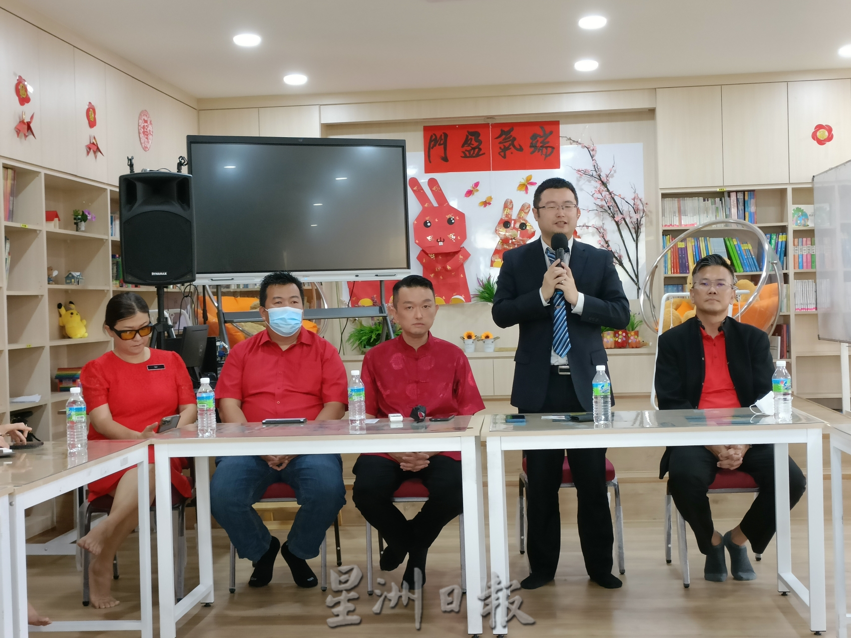 (古城第五版主文)鼎华安装32闭路电视·2公司赞助半数经费