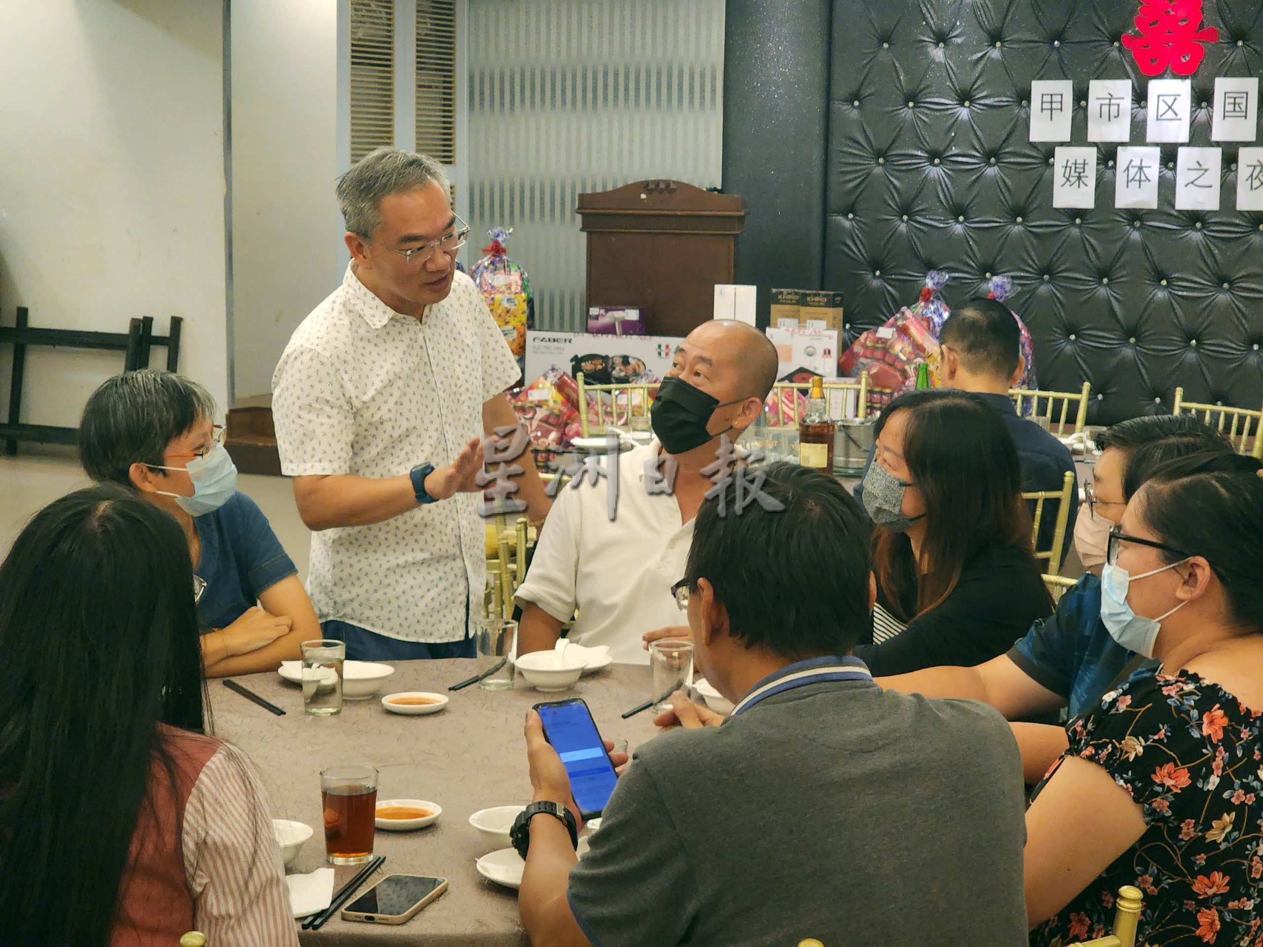 (古城第四版主文)邱培栋:感谢甲州媒体尽责报道,让他开吉隆坡开国会也能知甲州发生什么事