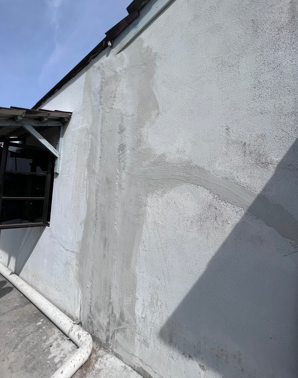 (古城p3主文)望万美华花园泥土流失严重