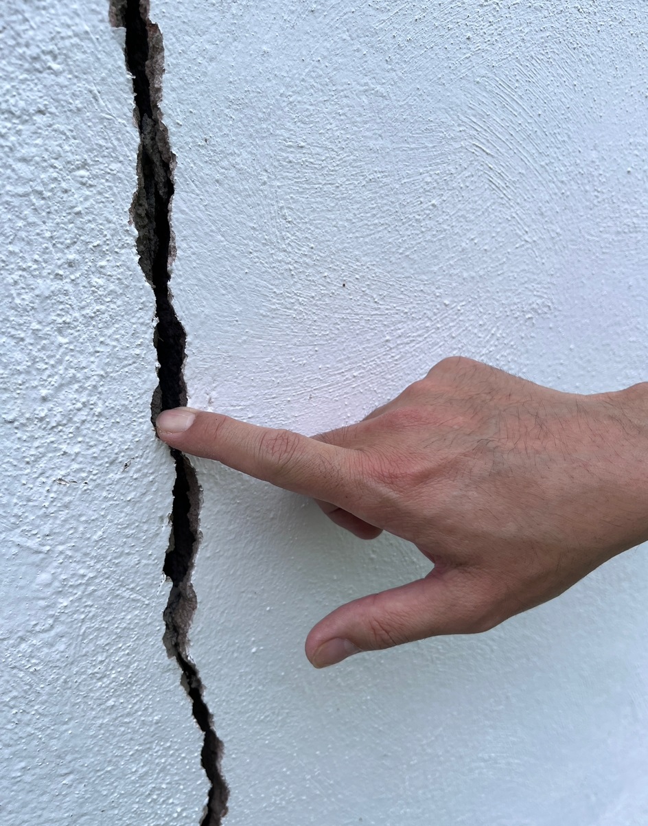 (古城p3主文)望万美华花园泥土流失严重