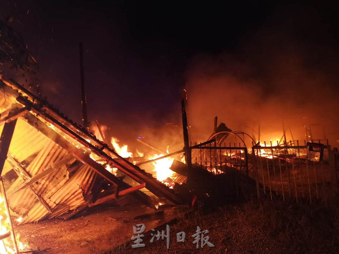 (大北马)一场火灾,让他们失去了百年的老祖屋,更唤醒他们住家入口必须加宽的重要。