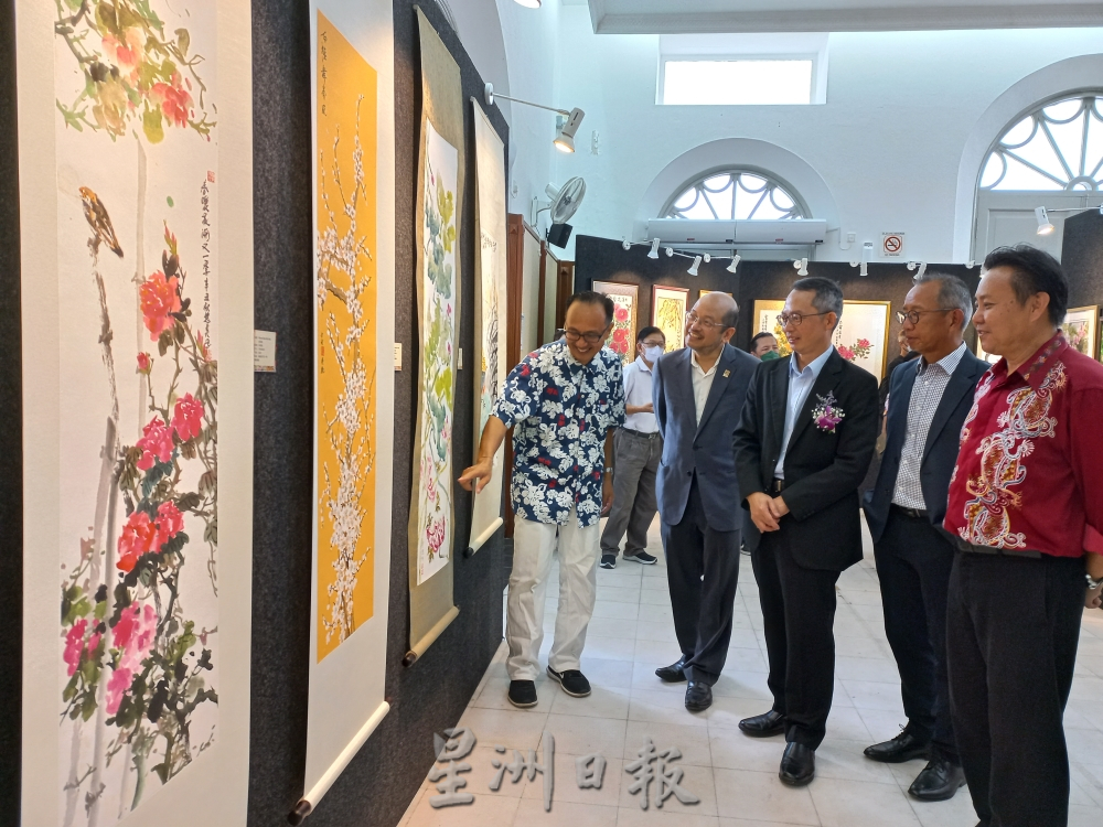 (大北马)买“花”做慈善