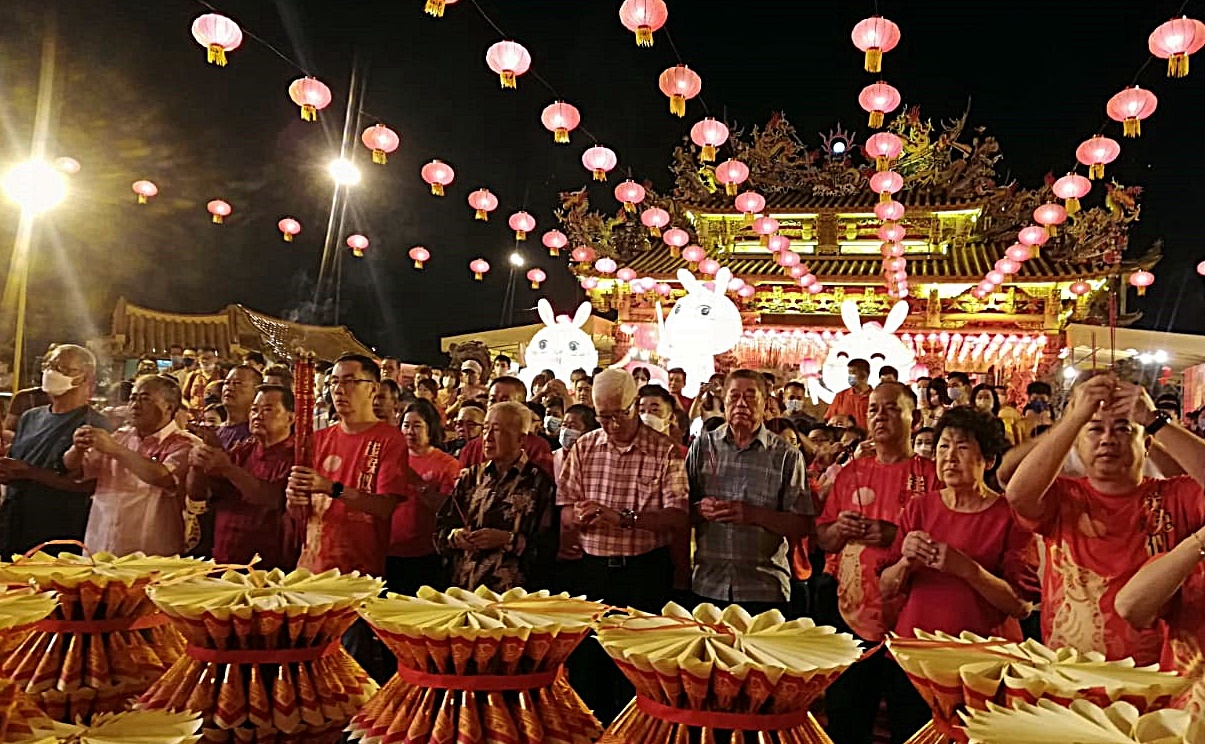 （大北马）北海斗母宫集体拜天公仪式，昨晚终于复办。