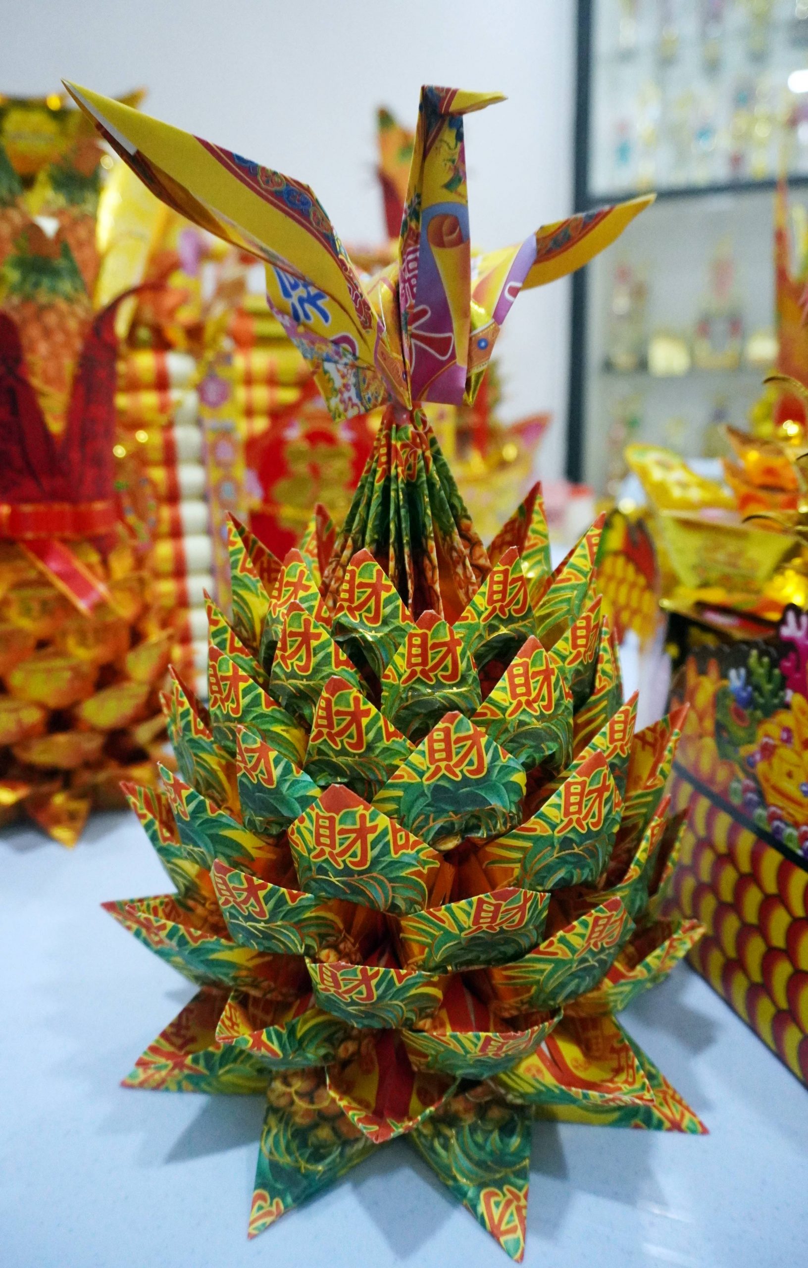 折金纸考耐性需巧手,刘顺安无意中激发兴趣,成折金纸达人