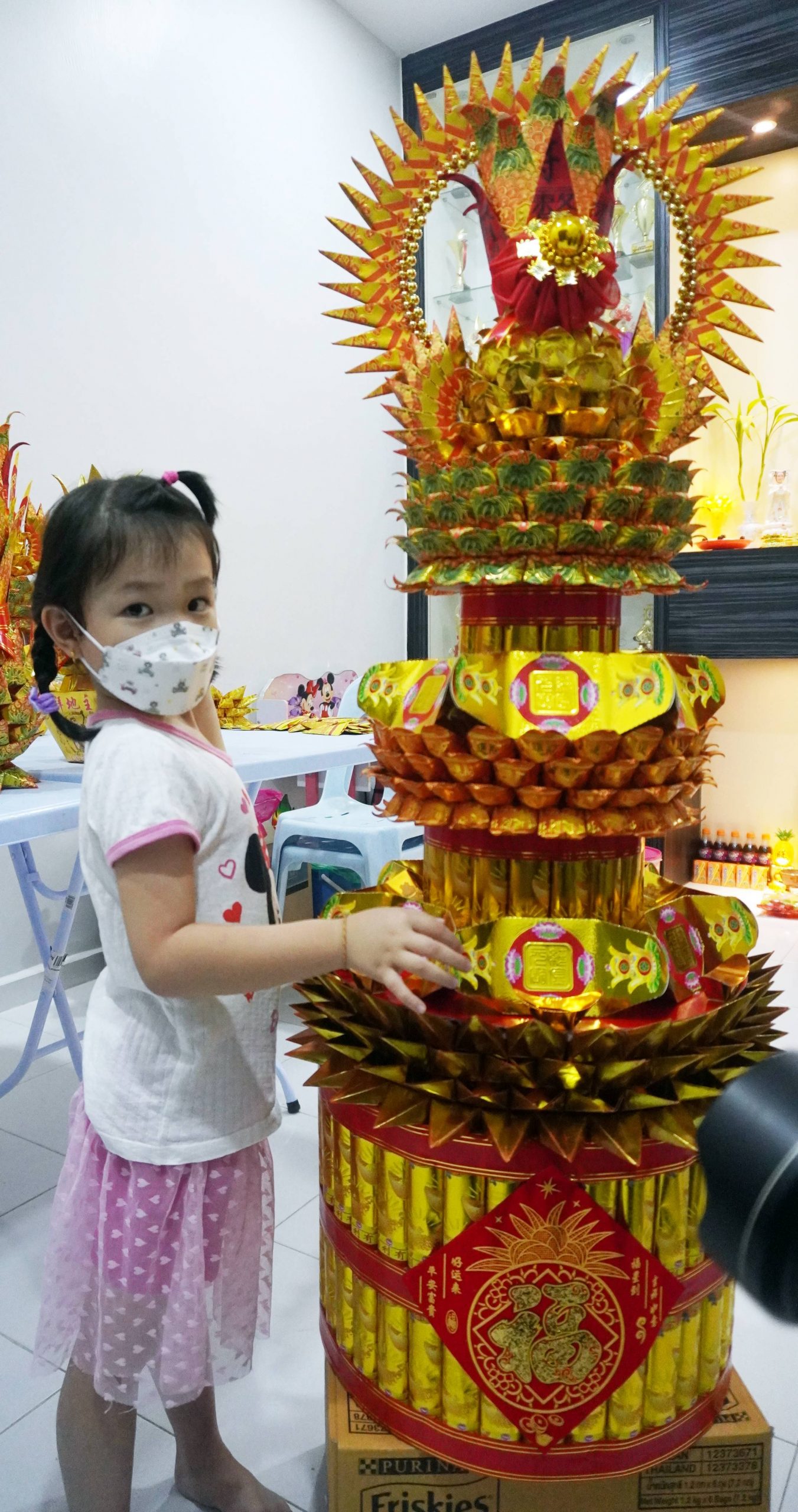 折金纸考耐性需巧手,刘顺安无意中激发兴趣,成折金纸达人