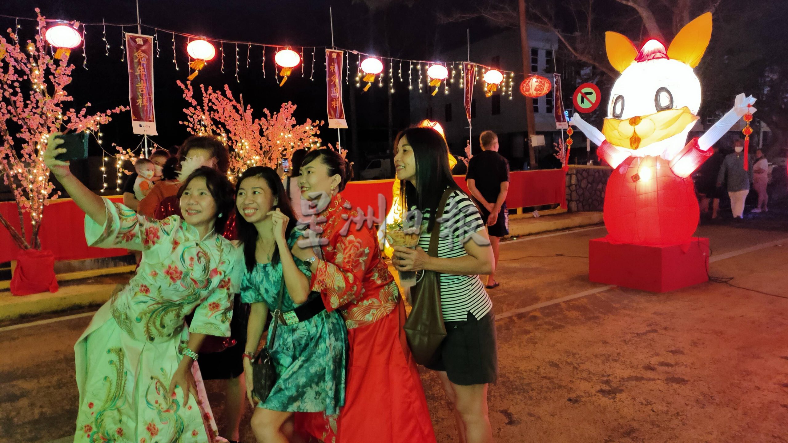 (大北马)玻中总新春嘉年华引爆,连续3晚亚娄老街添春意