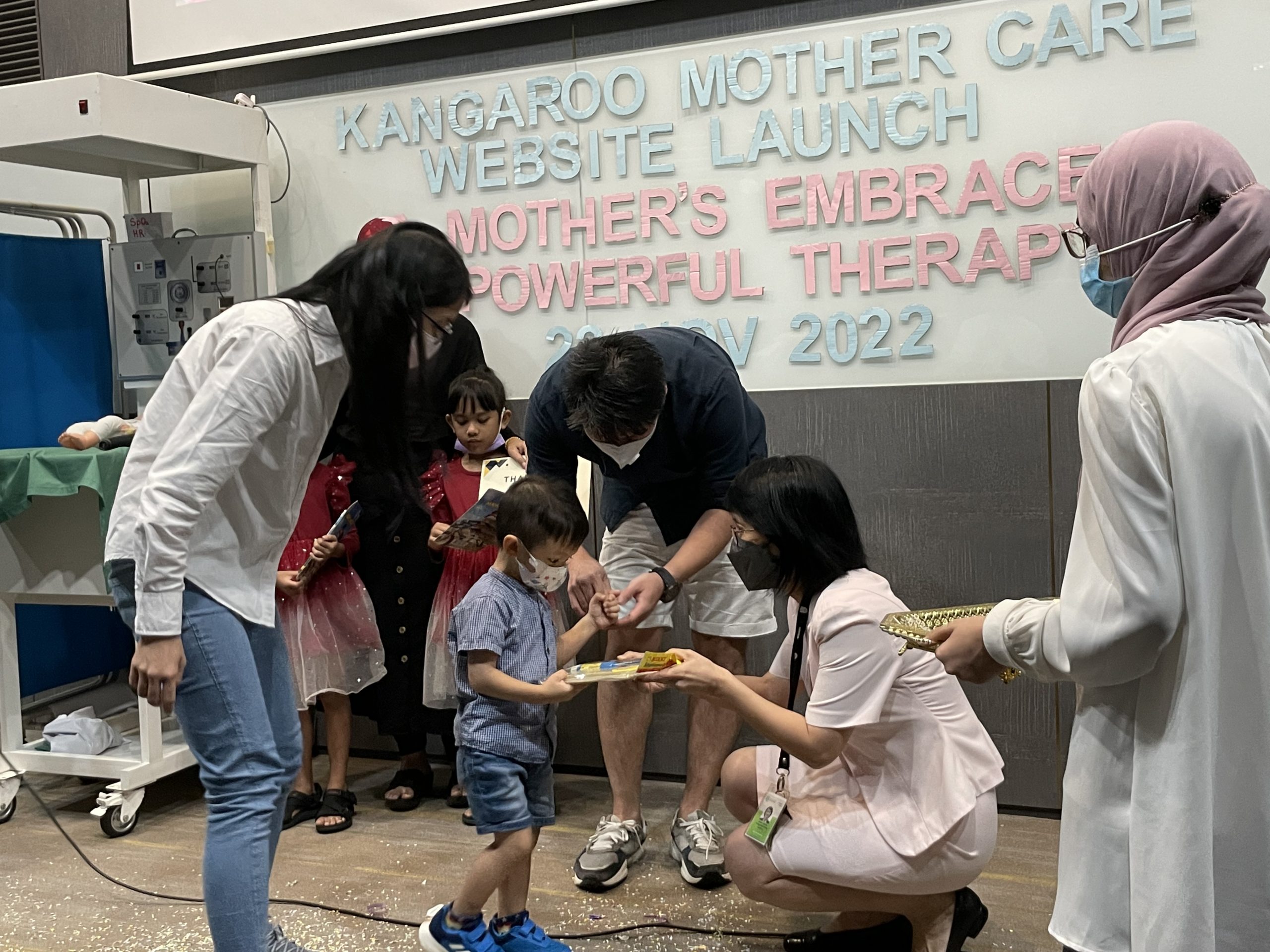 (大北马)袋鼠式护理(KMC)对早产儿的重要性