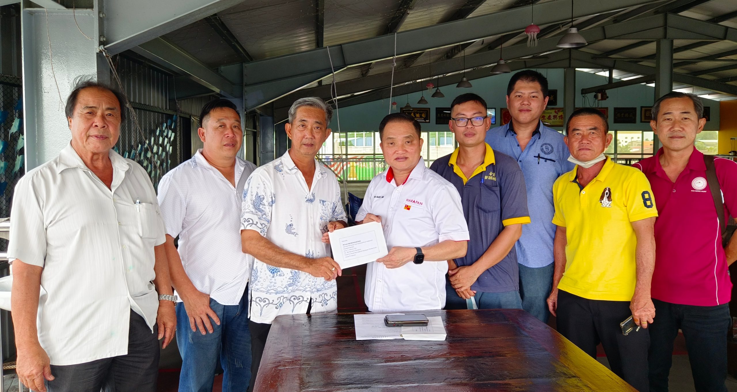 (大都会)谢添僖不满渔业发展局削减各级渔船津贴柴油固打