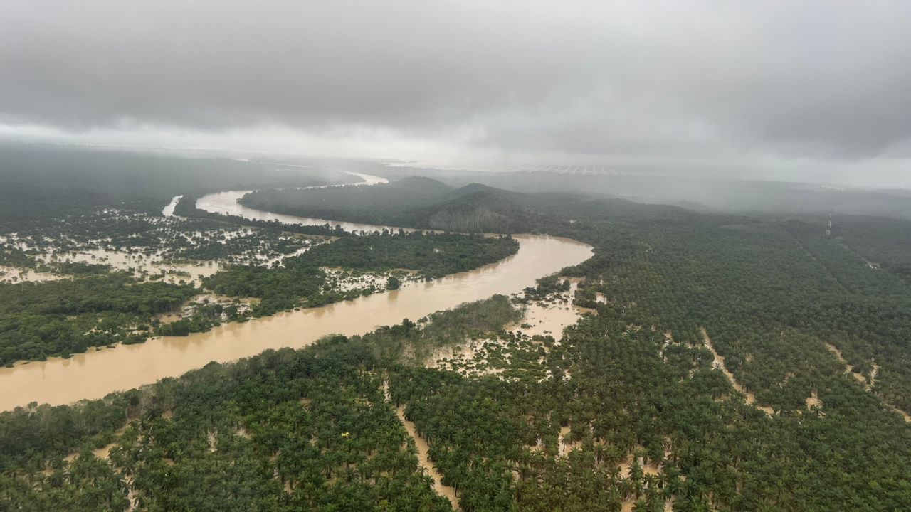 （已签发）柔：柔佛州放晴灾民返家，灾民人数下降至4532人