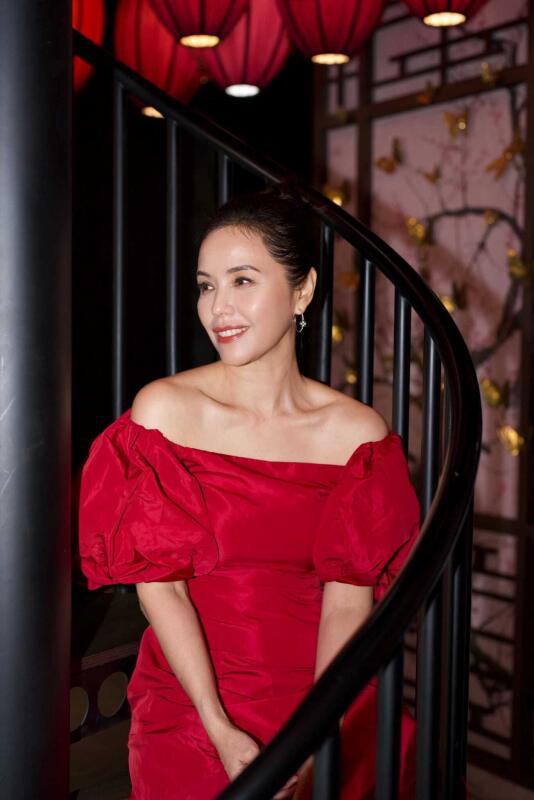 (已签发)柔:狮城二三事:今明晚《春到河畔》郑惠玉带伤献舞