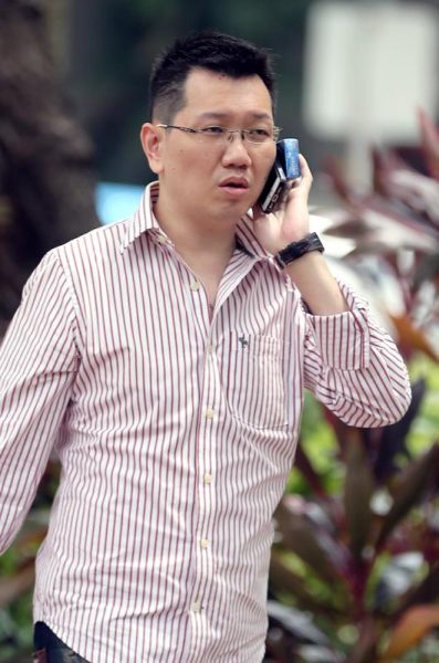 (已签发)柔:狮城二三事:拖行交警判入狱又闯路障被判刑 ‘跑车司机’求减刑 法官怒斥驳回申请