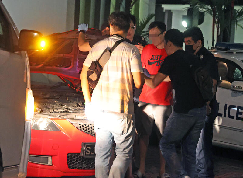 (已签发)柔:狮城二三事:淡滨尼组屋撒网铺气垫 执法者夜破门捕3涉毒男女