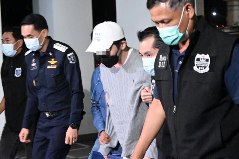 (已签发)柔:狮城二三事:狮城男在泰国涉9亿新元骗局 准备返新 普吉岛机场被捕