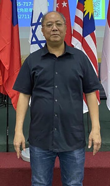 (已签发)柔:狮城二三事:赴韩返新前确诊 狮城书店老板冠病并发症陷昏迷3个月