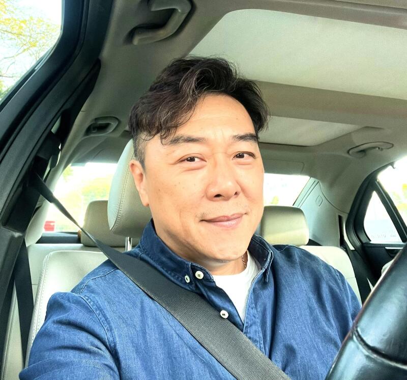 (已签发)柔:狮城二三事:郭亮5年未回上海 春节办年货最开心