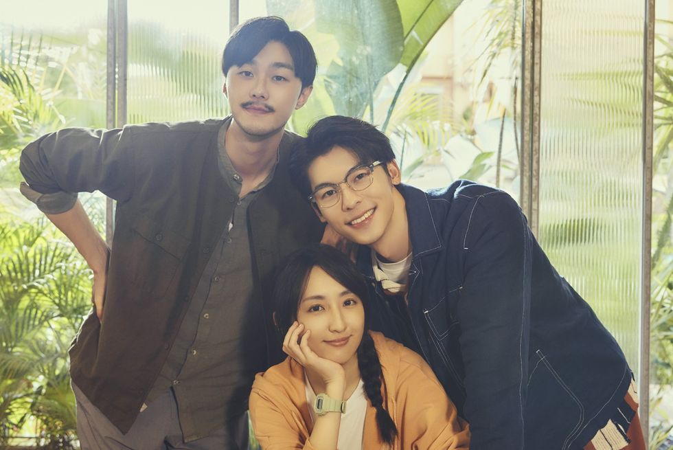 （设定年卅上网）贺岁电影 争“兔”围