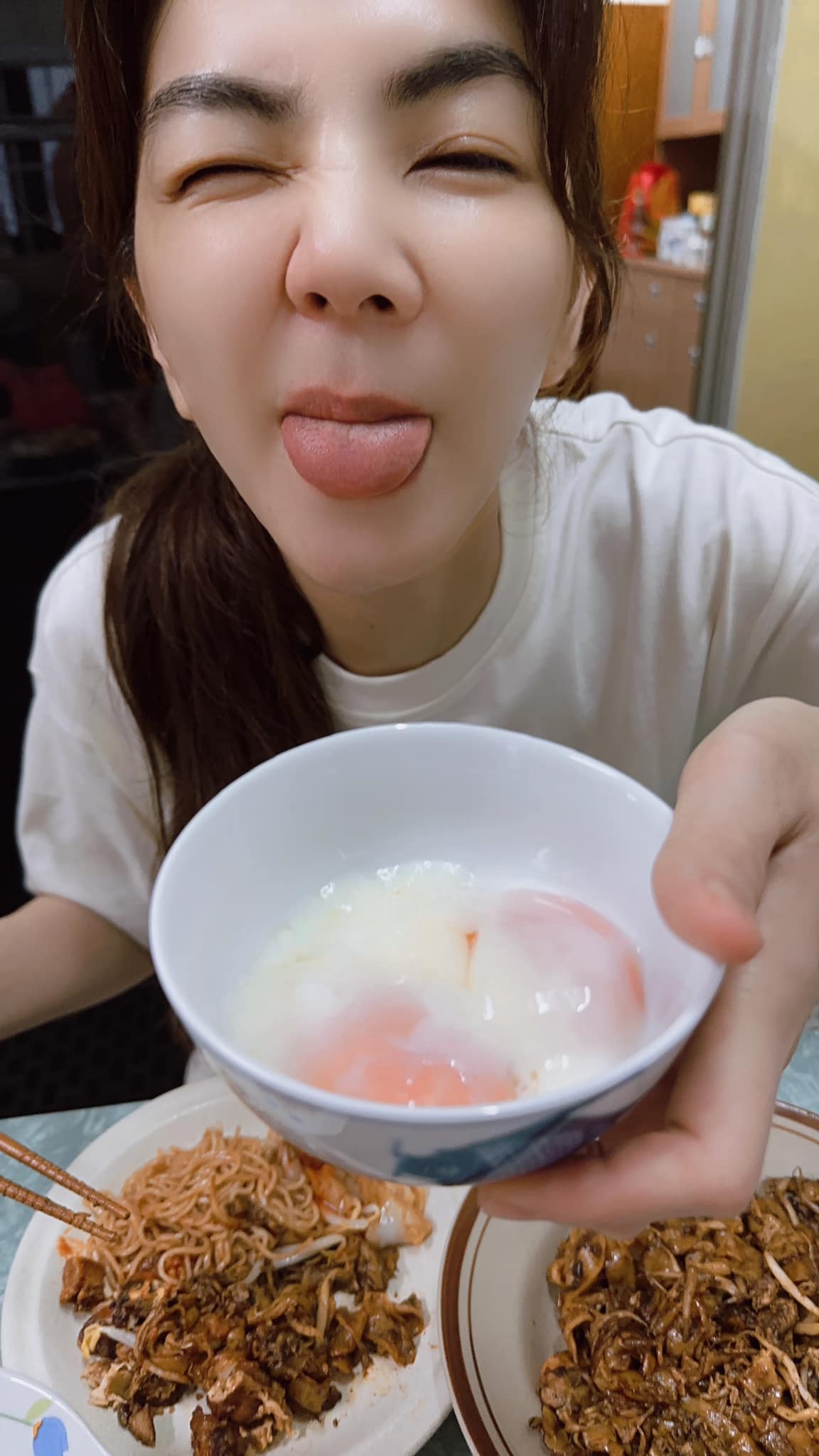 Ella大马台湾赶场过年 飞机高铁摩托车全用上