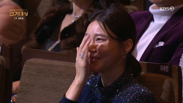 KBS演技大赏|李昇基剃光头惹关切 自嘲“别用怜悯眼光看我”