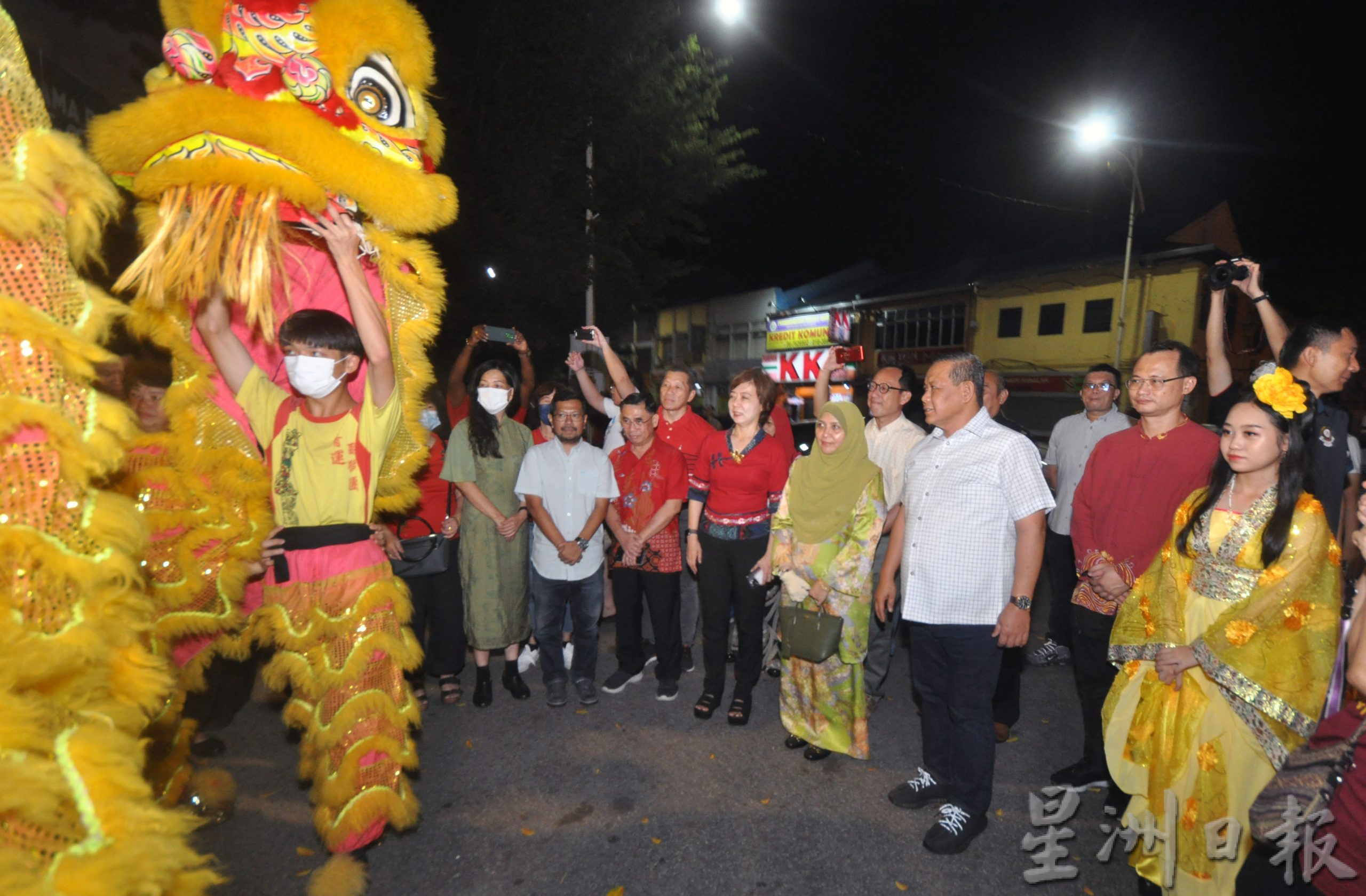 NS03芙蓉:群”兔跃新程新春嘉年华2000人次到访,大臣派红包引轰动