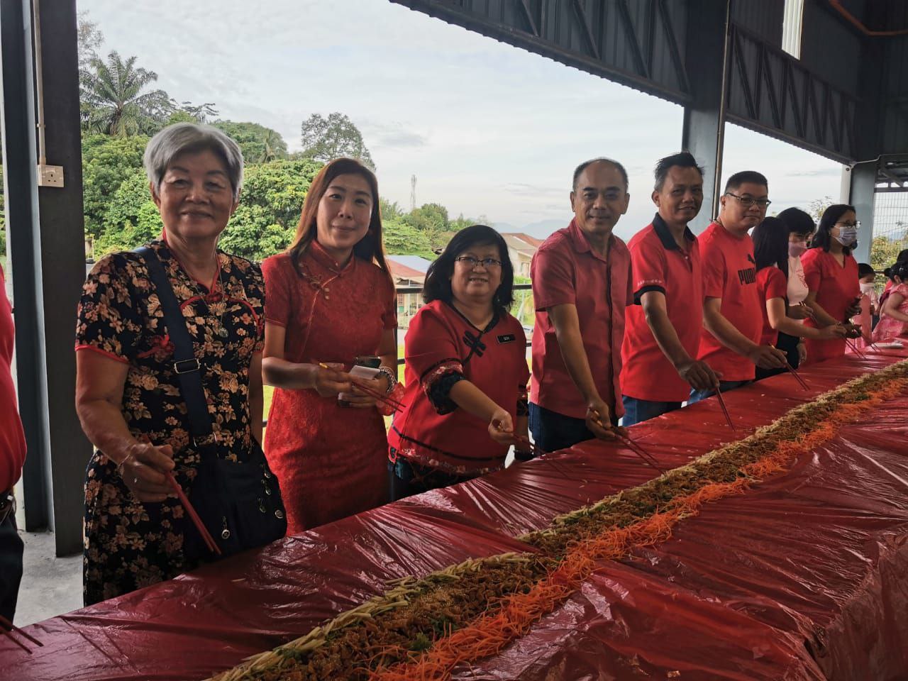 NS双主文二/拉杭华小百人齐捞生,洋溢新年气氛