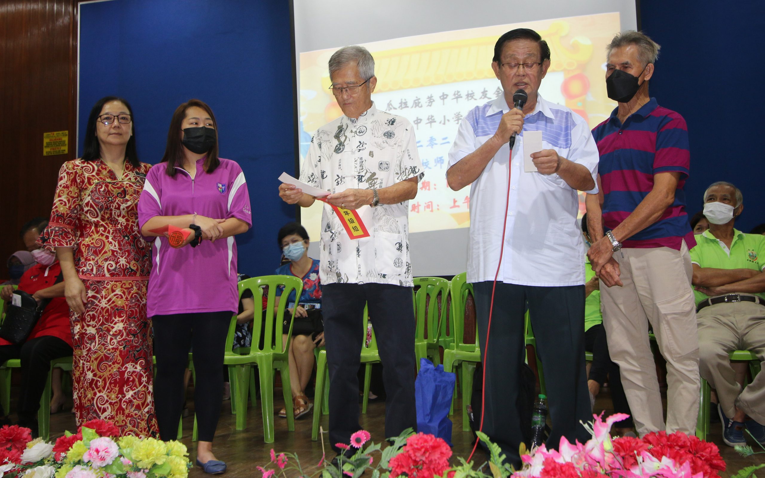 NS庇朥/ 陈清治赞赏庇朥中华校友会连续24年举办挥春赛，实际行动推广书法活动。