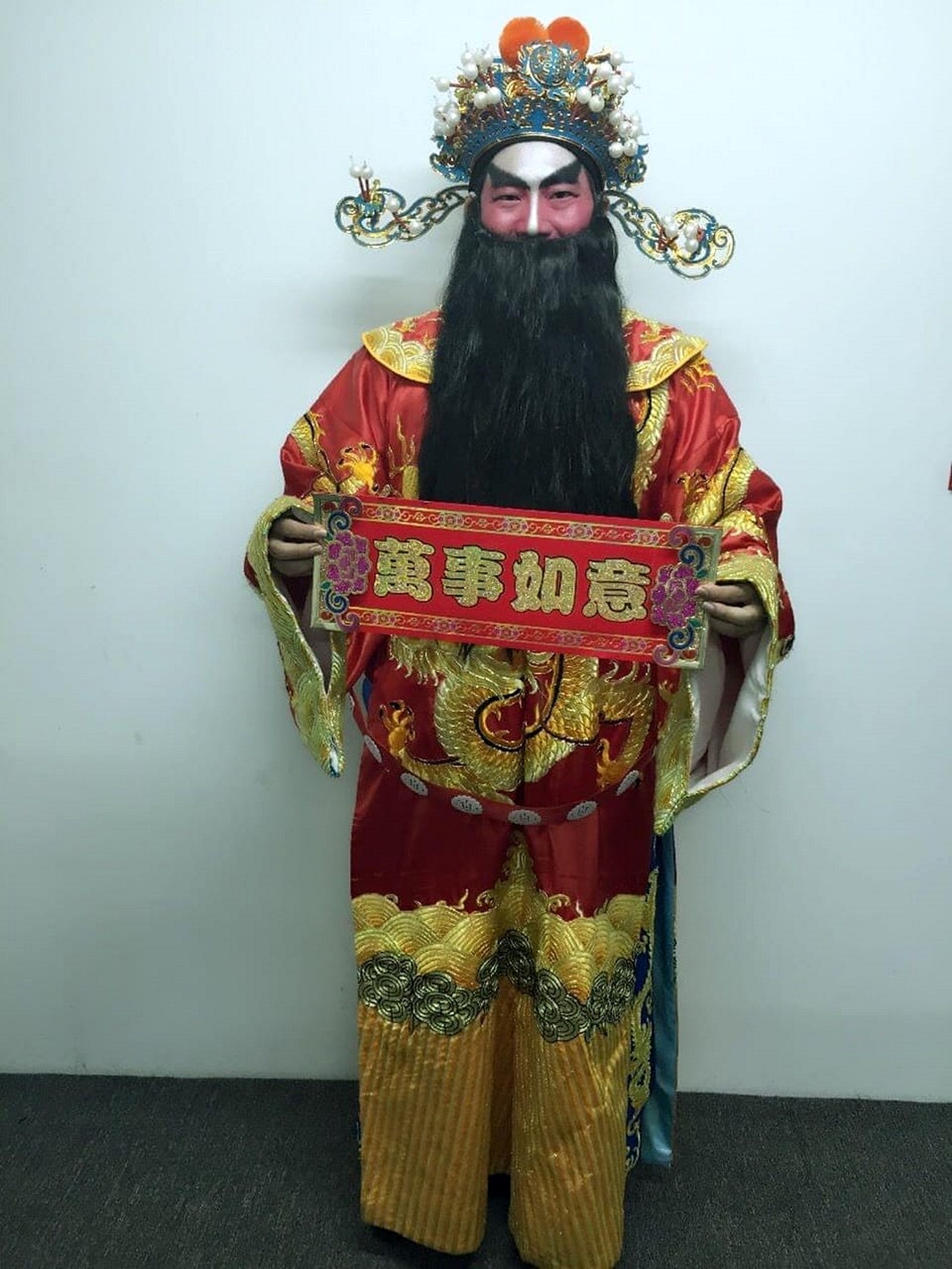 ***NS新年特稿:新春佳节最受欢迎的人物:财神扮演者