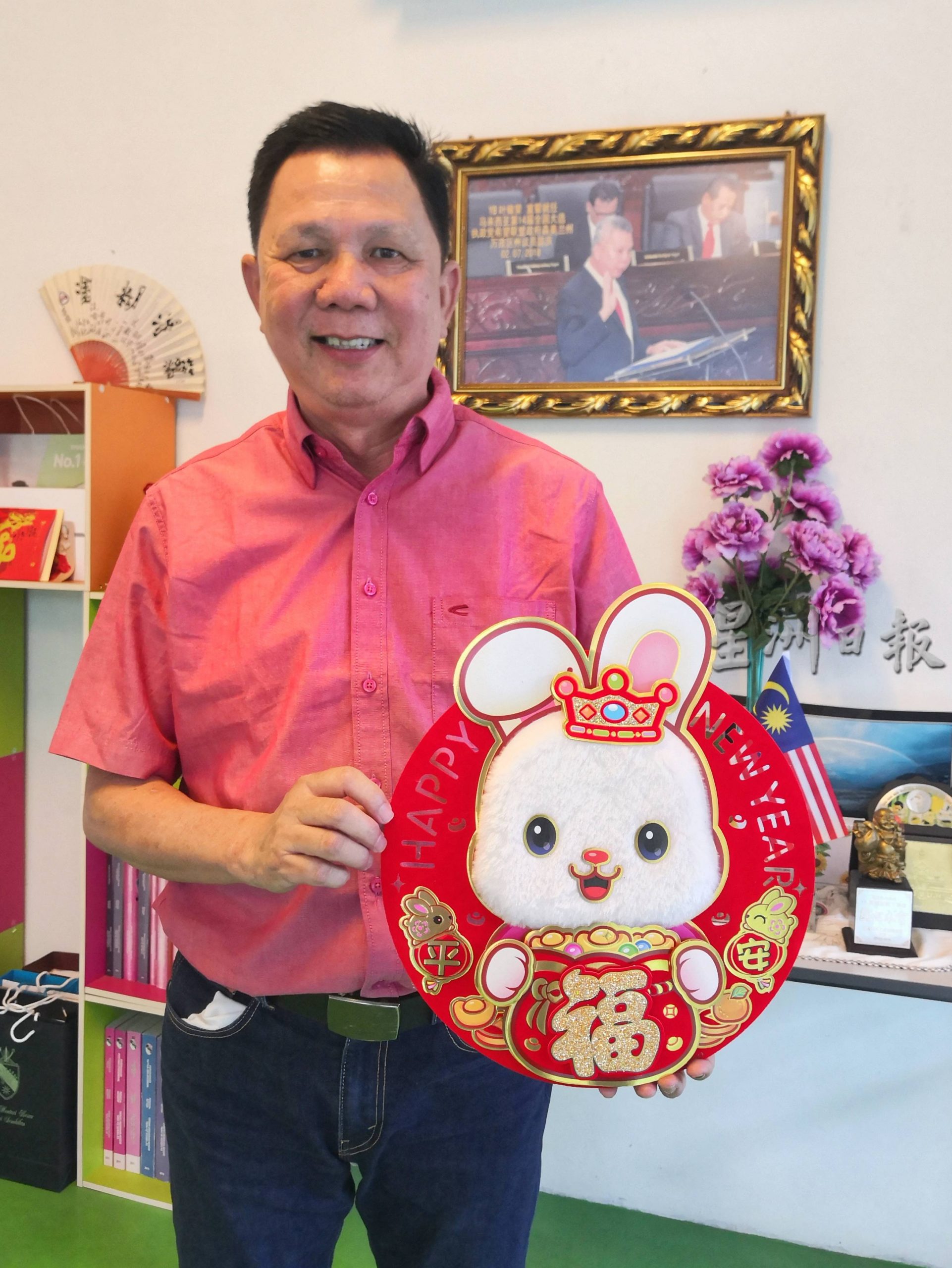 兔议员叶耀荣,温和像兔子