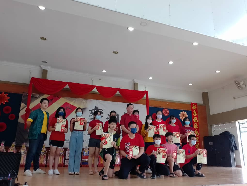 NS芙蓉/“奕潮杯”挥春比赛在万茂新村展开,吸引212参赛者