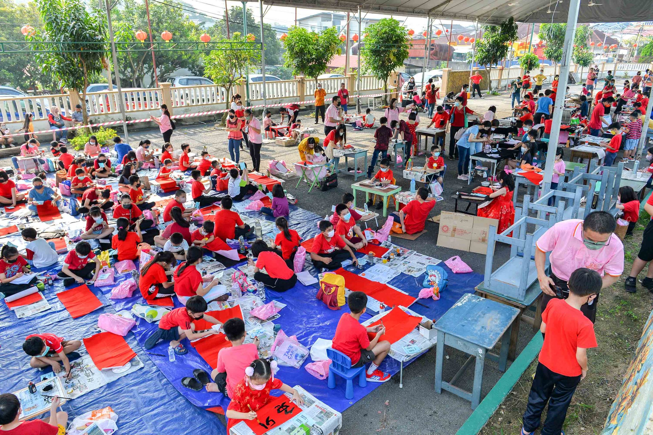 NS芙蓉/“奕潮杯”挥春比赛在万茂新村展开,吸引212参赛者
