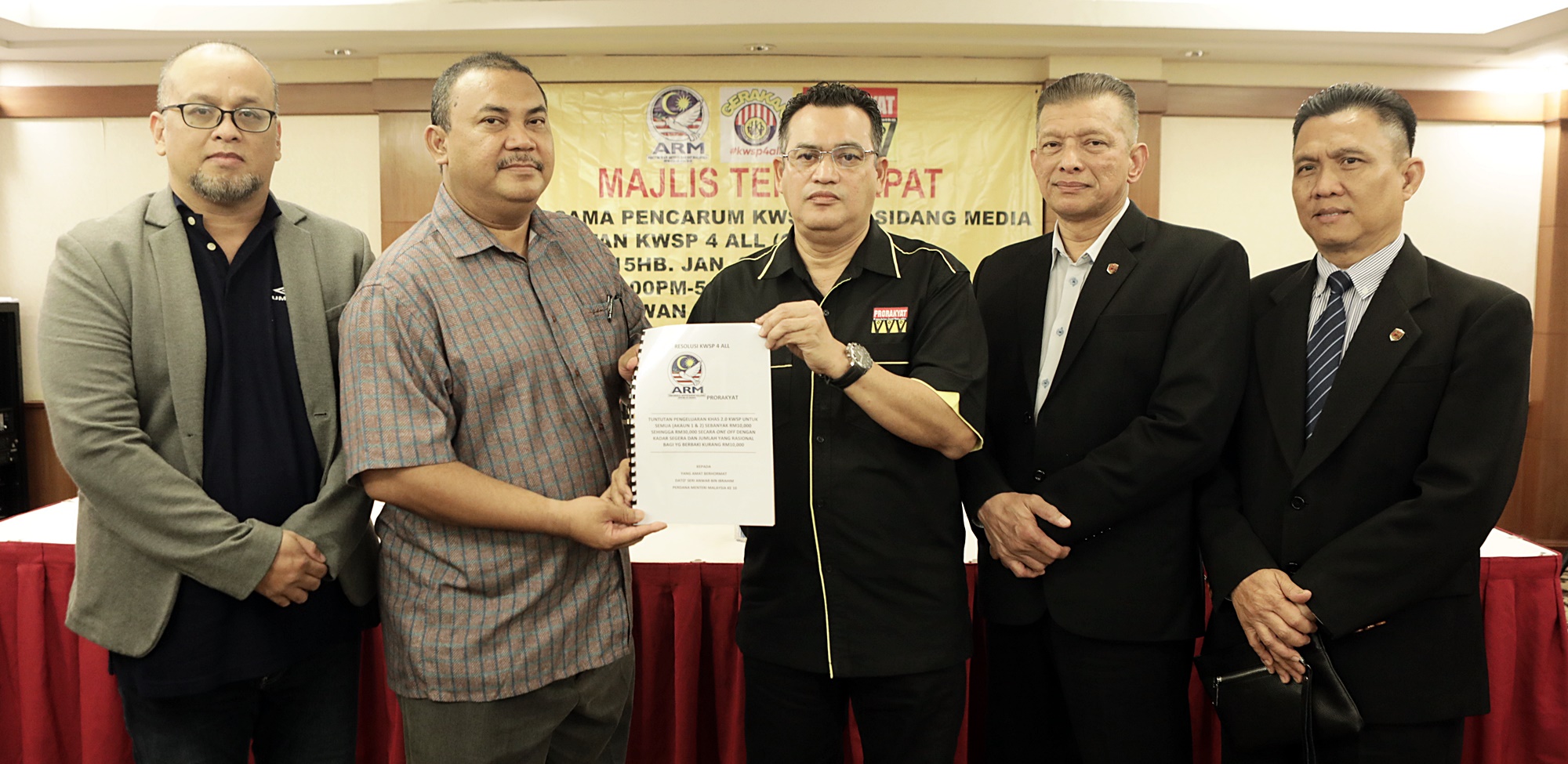 ProRakyat提交备忘录予首相