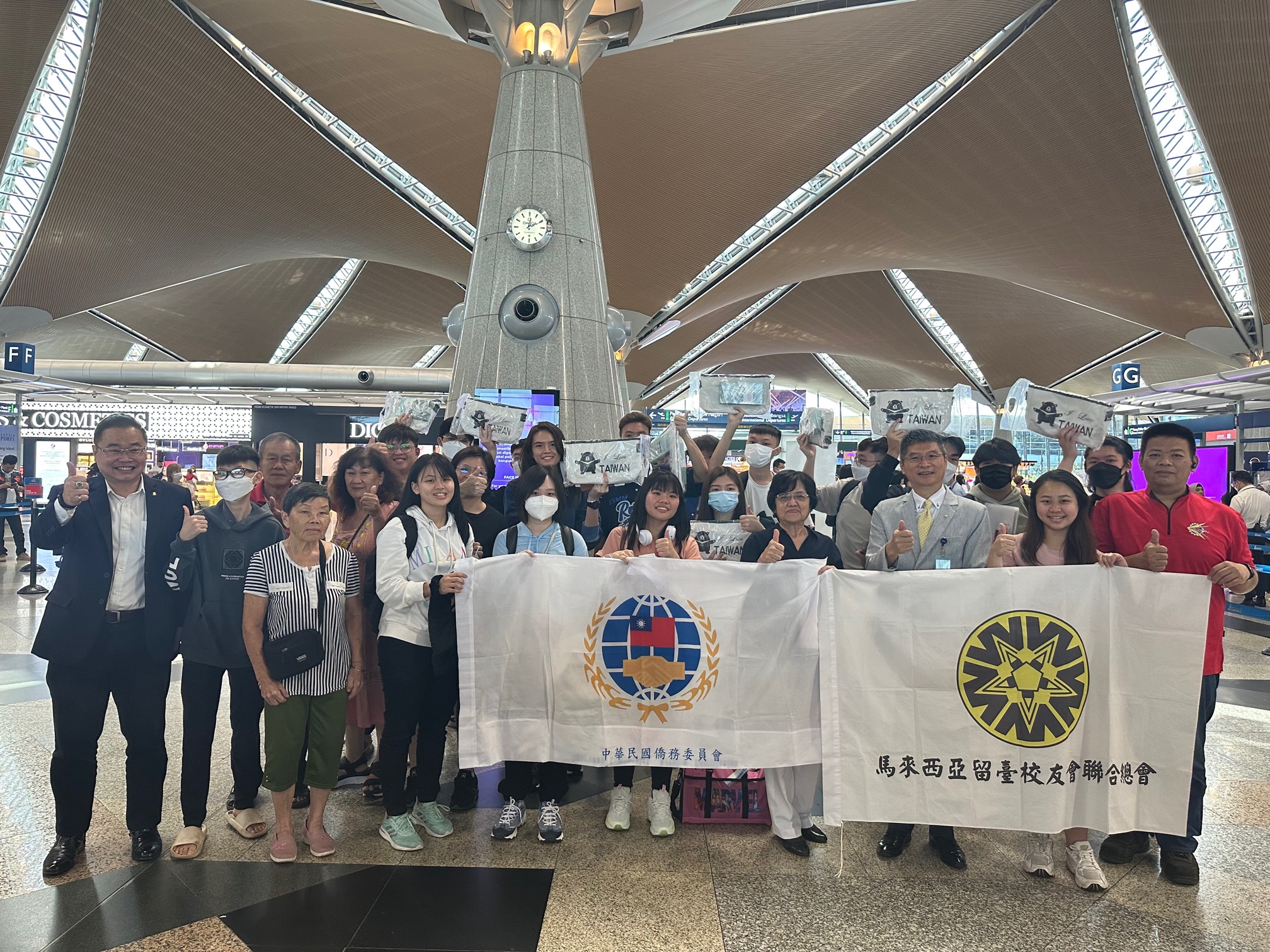 2023年春季班留台新生赴台新闻稿