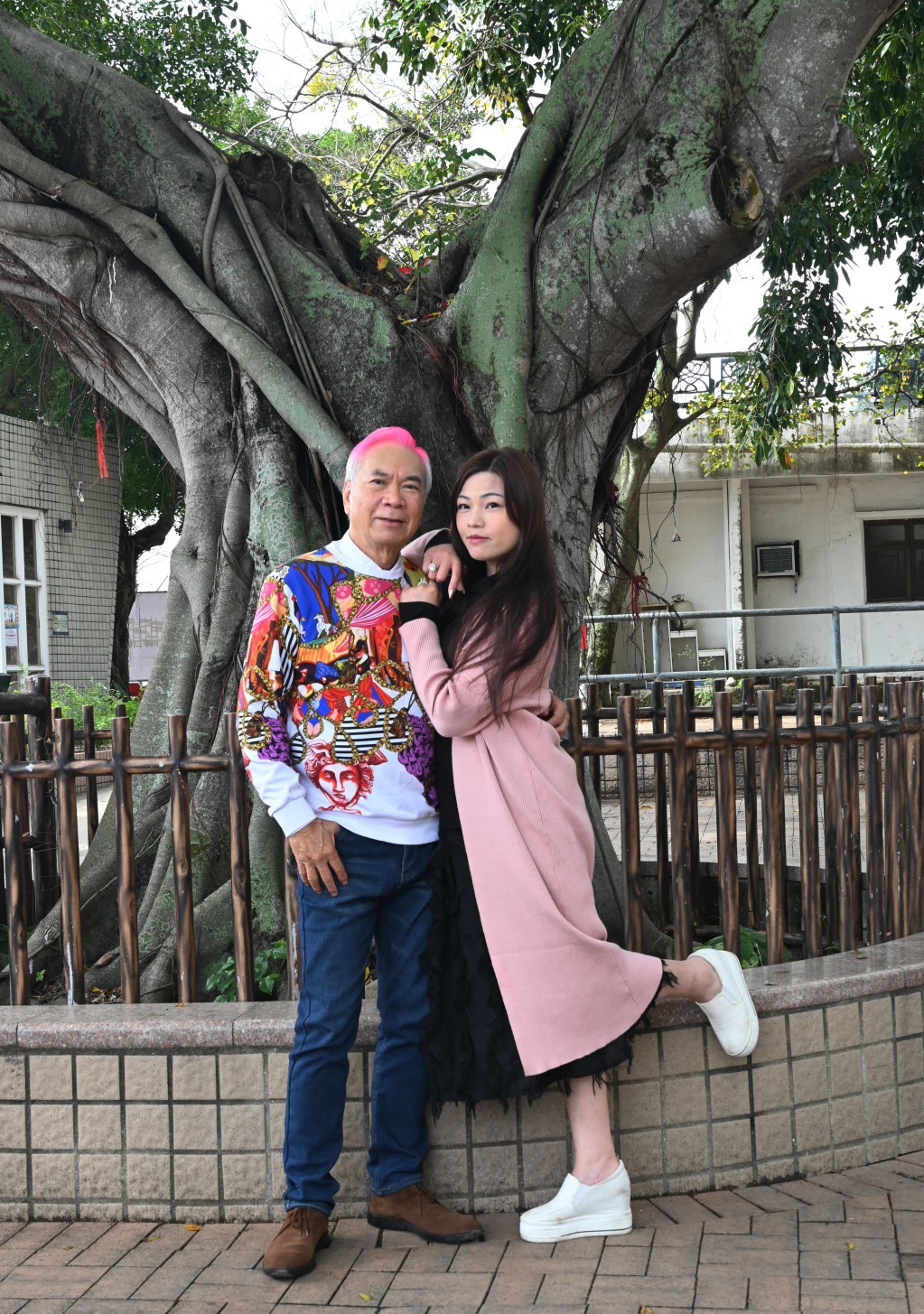 72岁李龙基爷孙恋修成正果 今年再婚娶小36岁女友