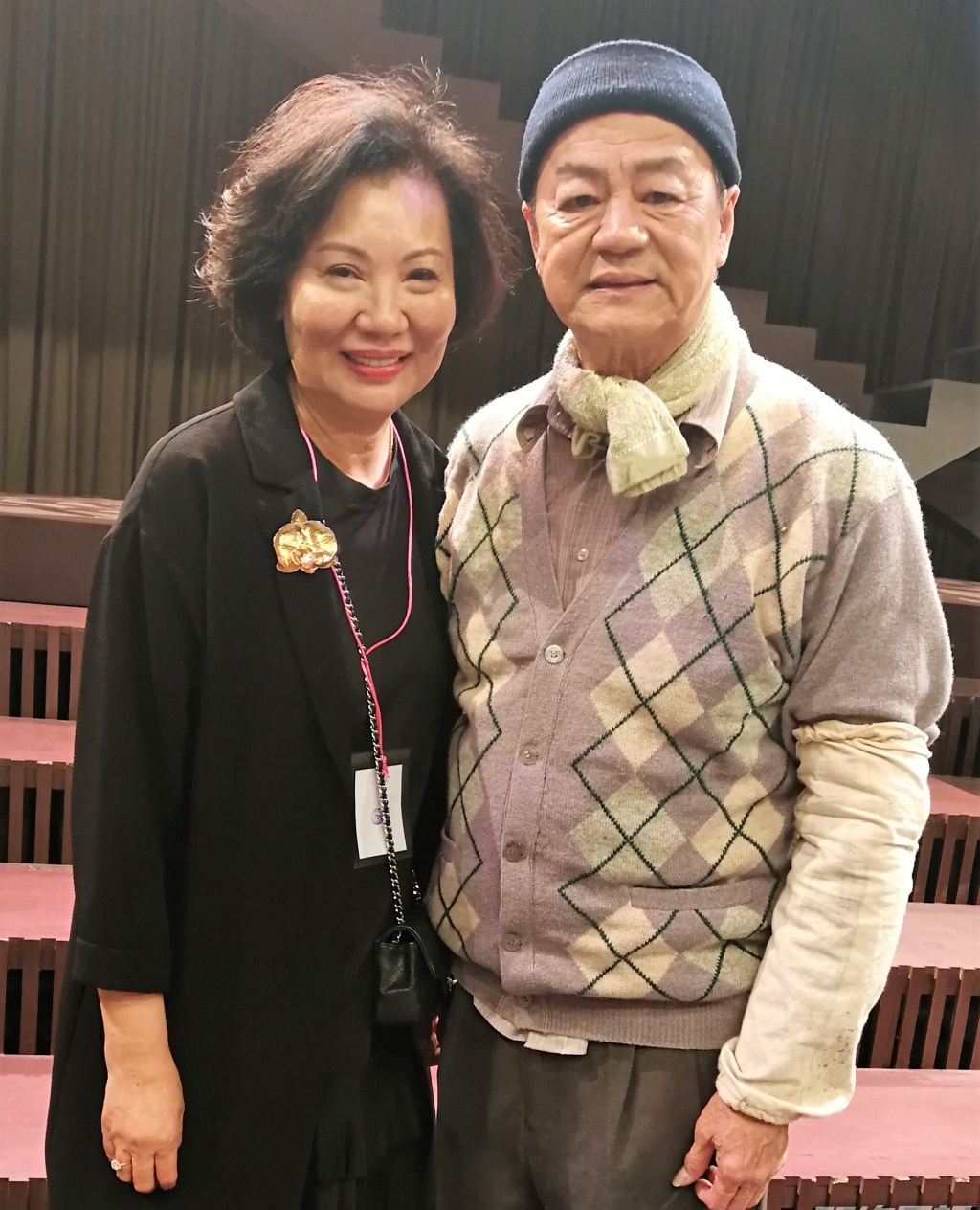 76岁狄龙驾车与巴士擦撞 儿子谭俊彦报平安:没有受伤