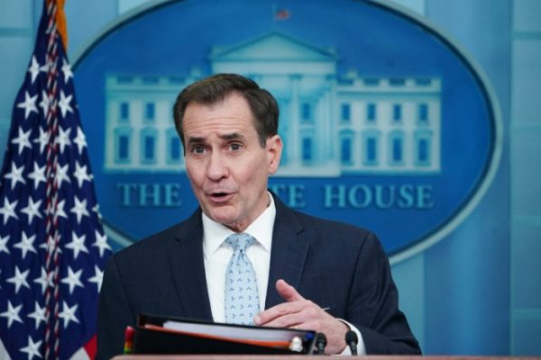 白宫国家安全委员会发言人柯比星期二说，初步迹象显示，日前被击落的三个神秘物体与中国政府的监控计划无关。（图：法新社）