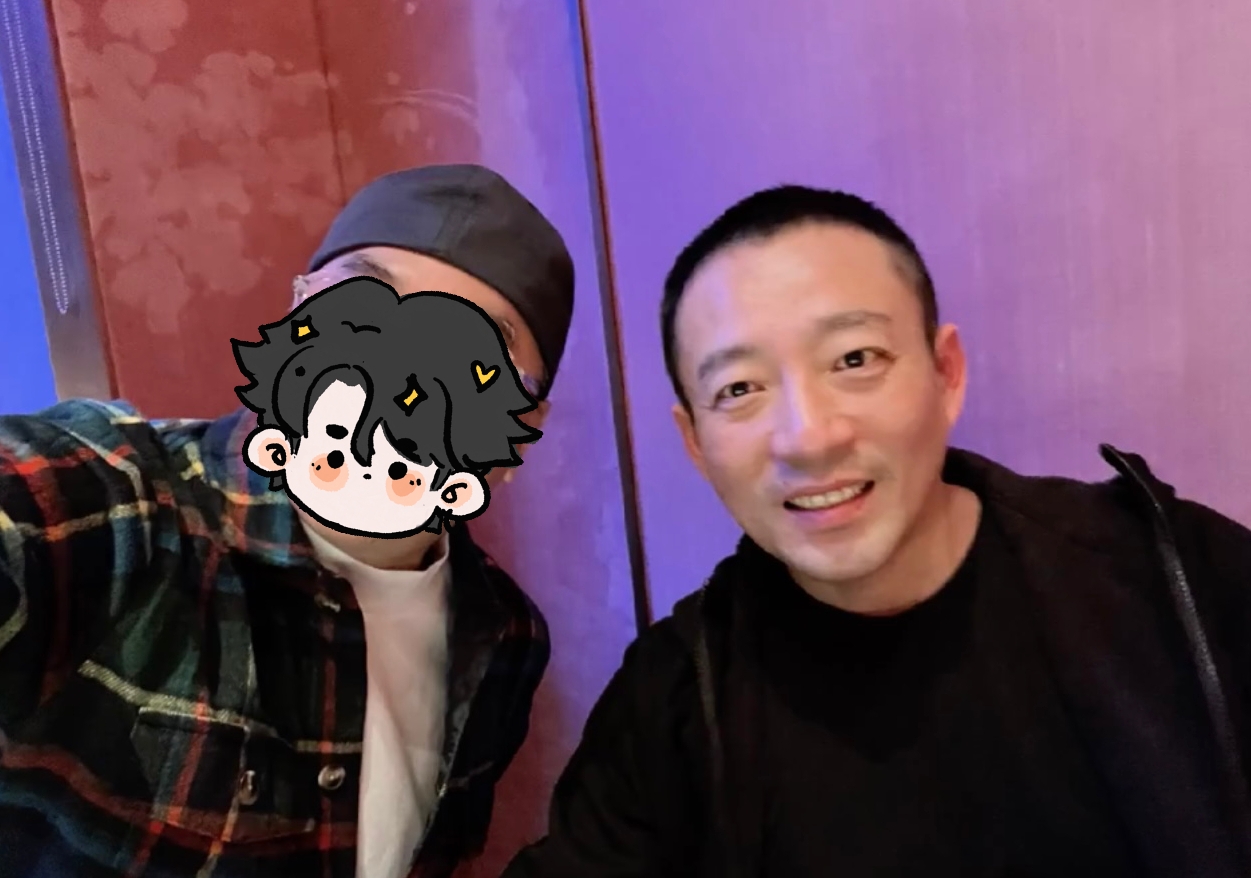 汪小菲剃寸头 网调侃略显老态