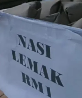 “你的卖1令吉我的怎样卖？” 食堂业者怒赶路边椰浆饭小贩 