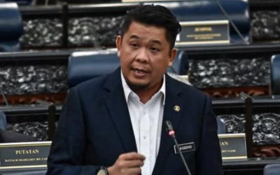 “政府医生工资高”论引议 网怼副卫长 “每小时RM9不如工地外劳!”