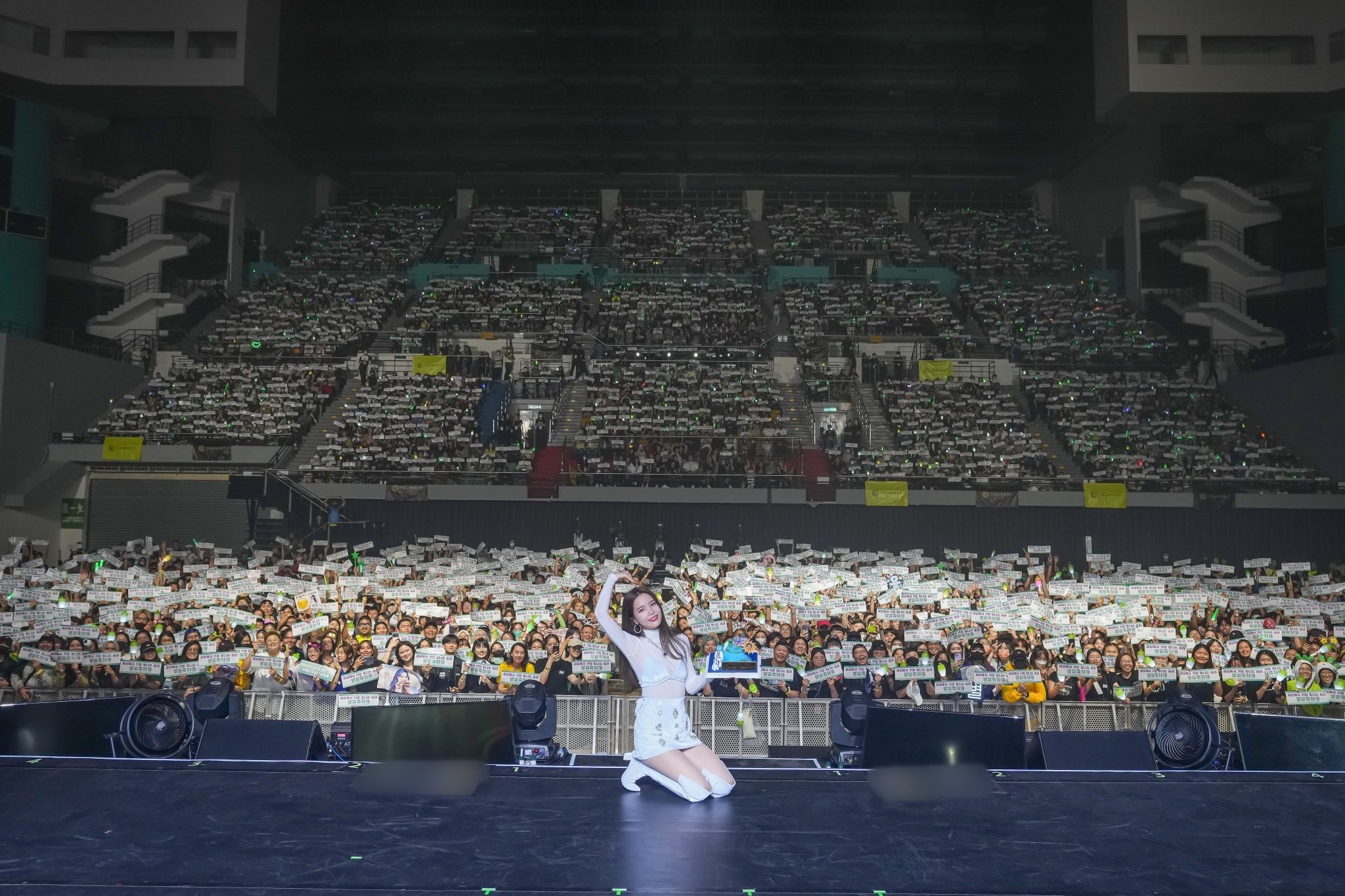 “Walao Eh”逗乐粉 MAMAMOO抛送原味毛巾