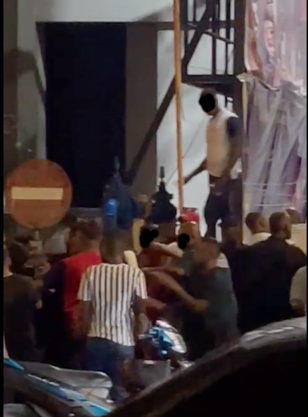 一群人发生喧哗、骚乱 警方立案调查