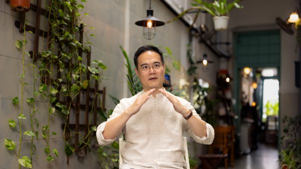 不只唱新年歌,“不误正业”玩转阿卡贝拉