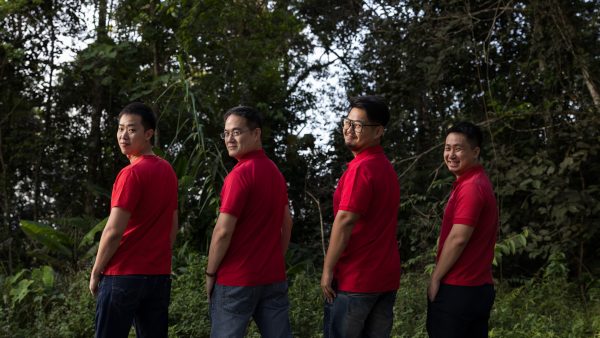 不只唱新年歌,“不误正业”玩转阿卡贝拉