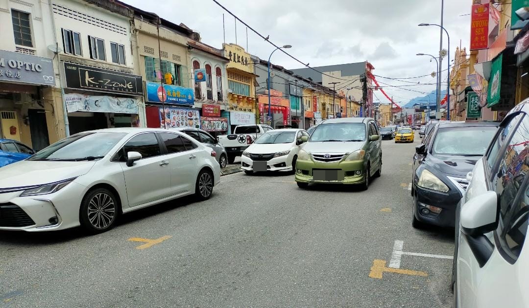 东01:电子驾照和路税回响