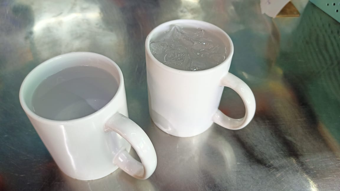 东01:非靠白开水赚钱,业者称白开水售价50仙合理。