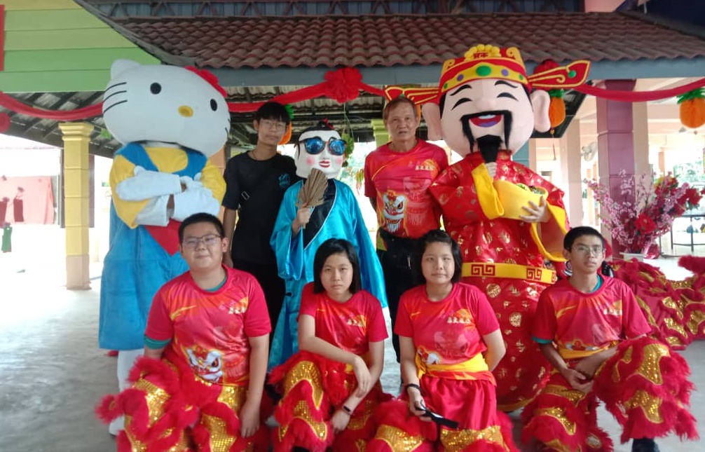 东:传承舞狮艺术文化